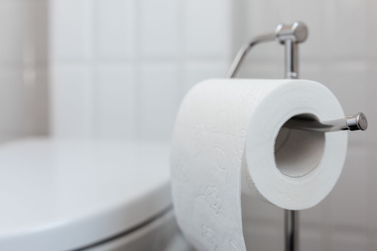 Down The Drain – The Environmental Impacts of Flushing Sanitary Products